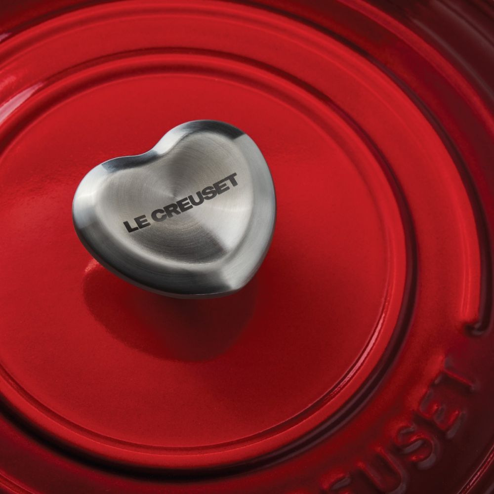 rs13352_201020_lecreuset_heartknob_0538-ret2.jpg